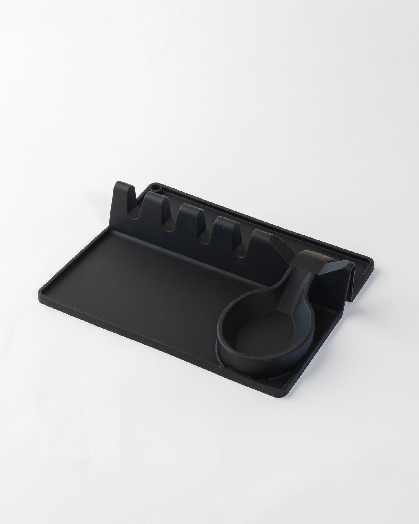 Silicone spoon rest with drip pad