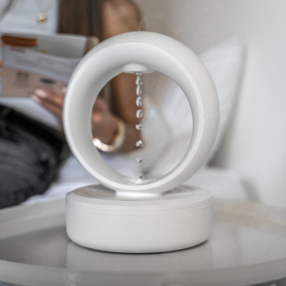 Home antigravity humidifier