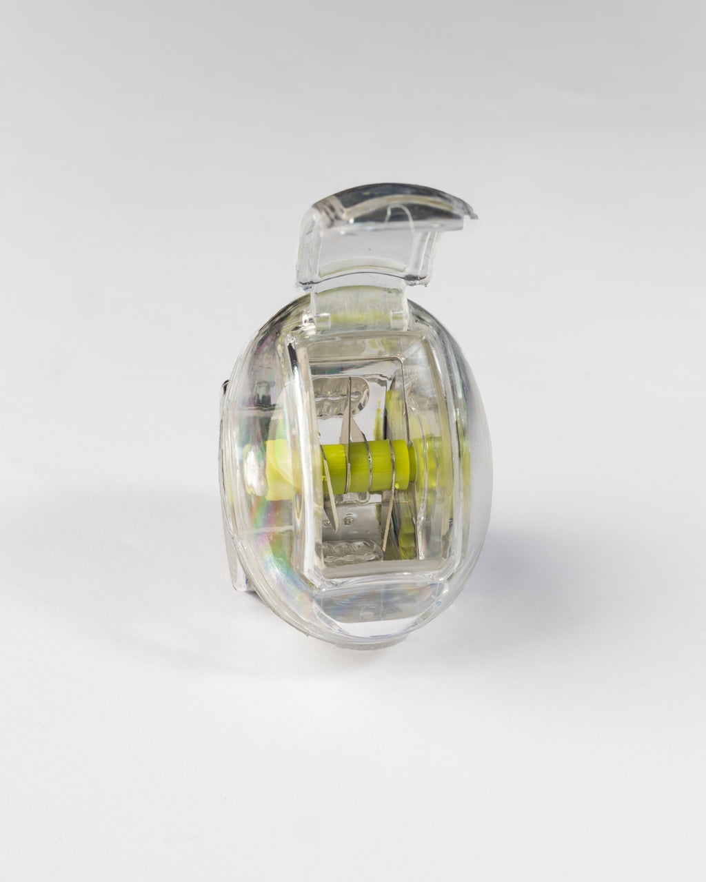 Manual garlic chopper