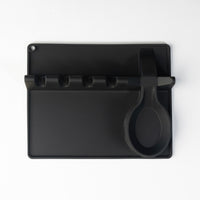 Silicone spoon rest with drip pad