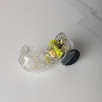 Manual garlic chopper