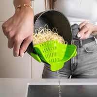 Silicone strainer for all pots
