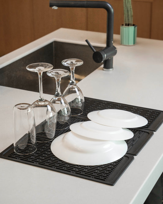 Silicone dishes drying mat